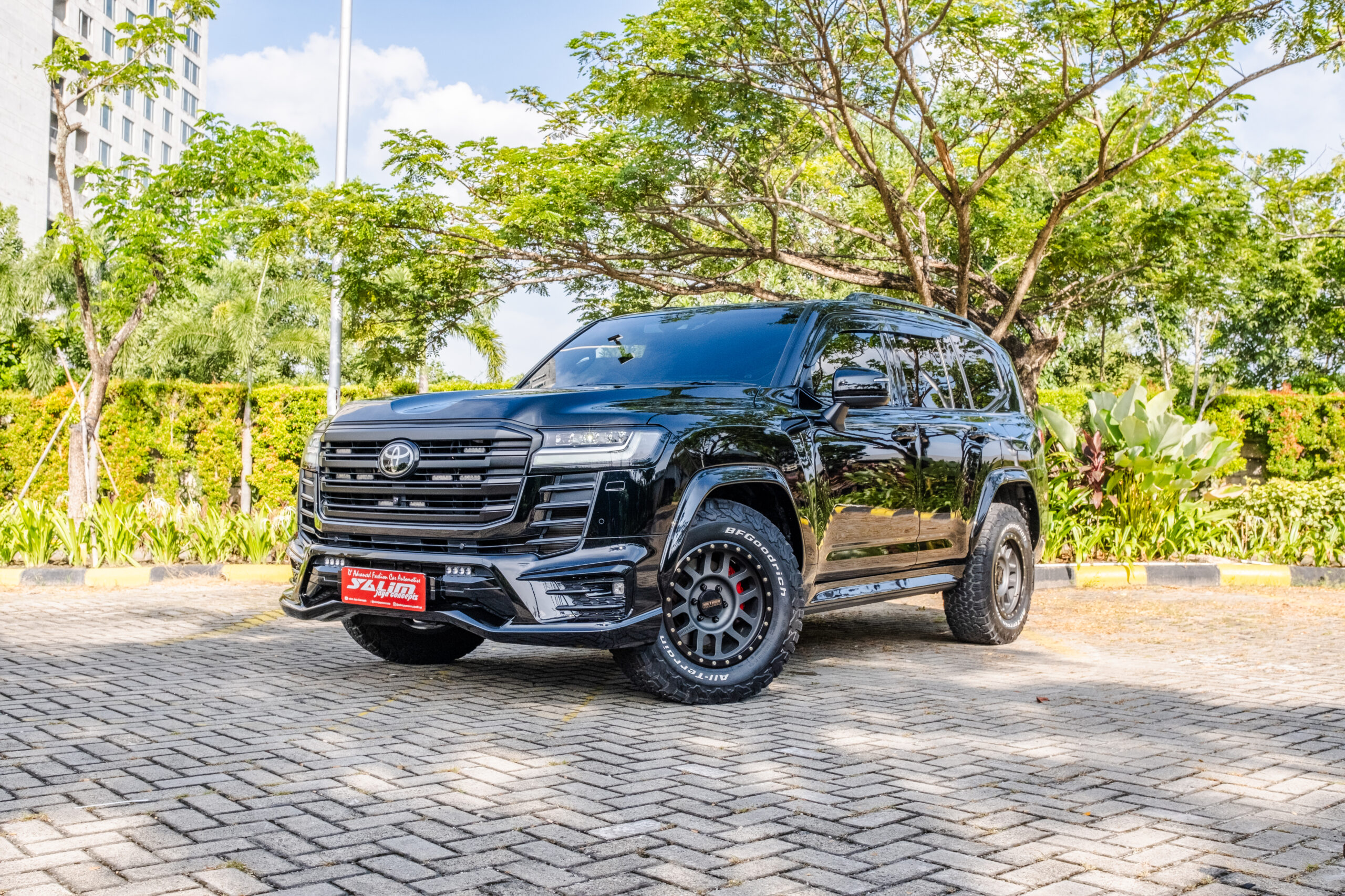 M🔘DIFIKASI‼️___OFF-ROAD FOR DAILY🔥🔥🔥 _____📸 LC-300 V-XR”24 M🔘DIFIKASI‼️___OFF-ROAD FOR DAILY🔥🔥🔥 _____📸 LC-300 V-XR"24